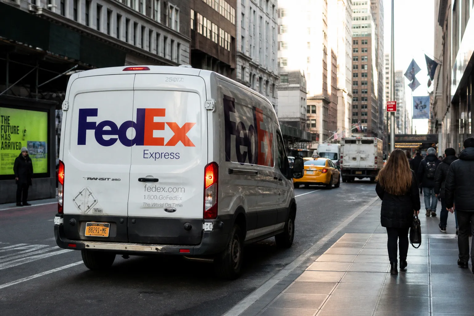 Почему законопроект Delivery Protection Act угрожает логистике Нью-Йорка