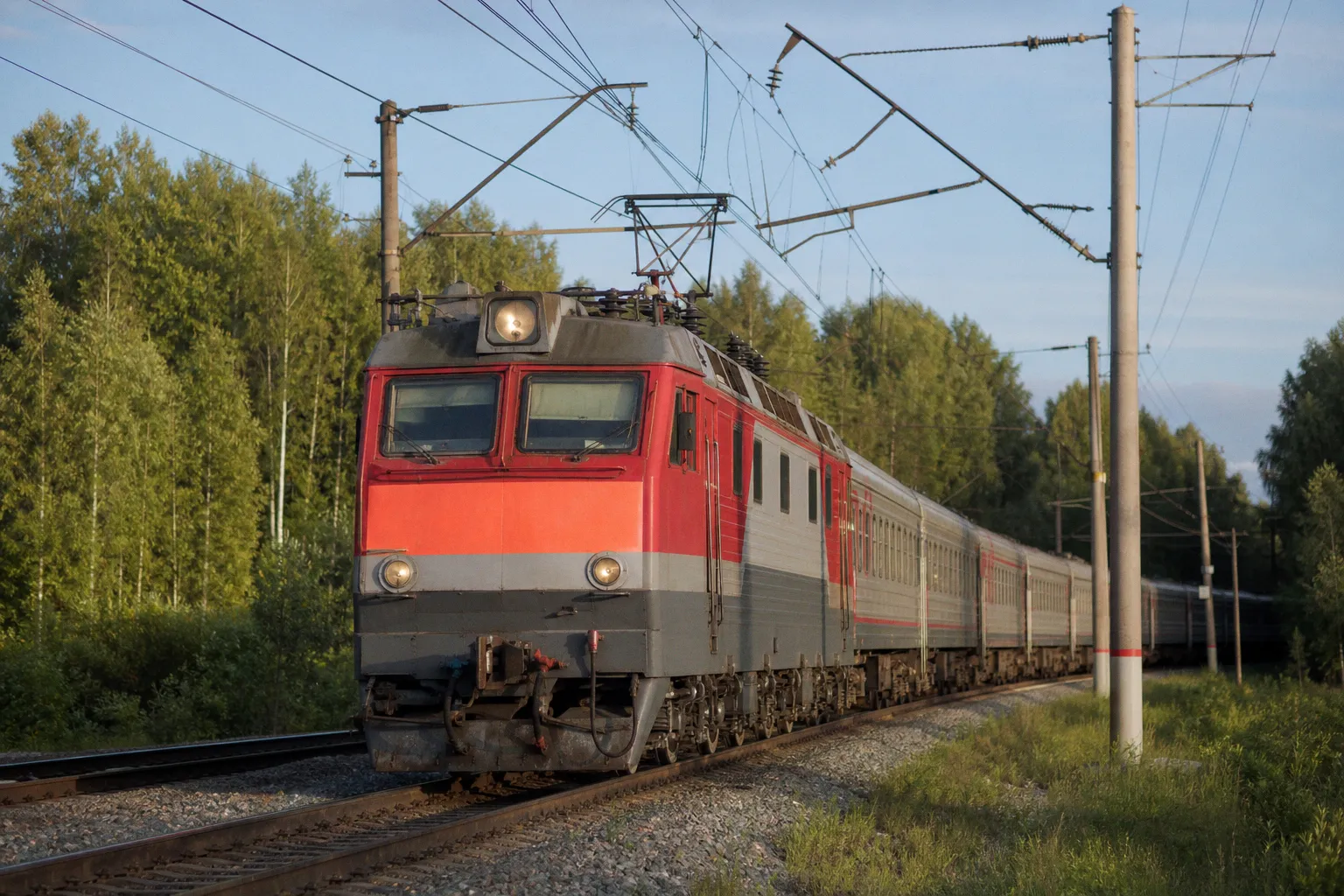 Повышение ж/д тарифов в 2026 году: новые ставки на перевозки грузов и пассажиров