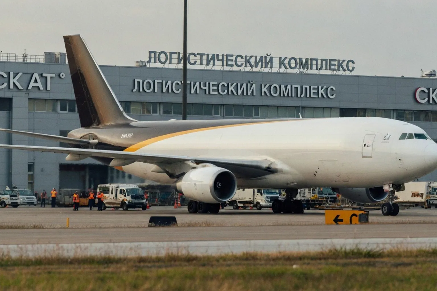 UPS меняет стратегию: отказ от массовых посылок в пользу сложной логистики